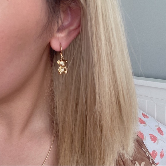 LAST ONE! bear charm earrings - Picture 4 of 7